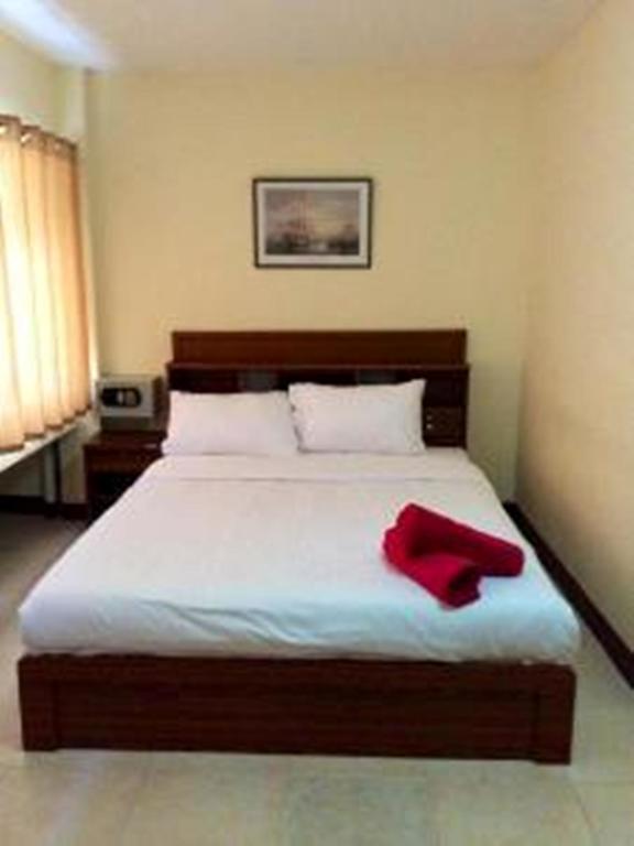 Sandman Hotel & Sports Bar Pattaya Room photo